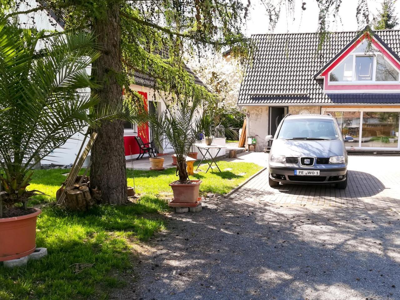 Ferienhaus Goermer Mit Wasserbett Schmolln  Екстер'єр фото